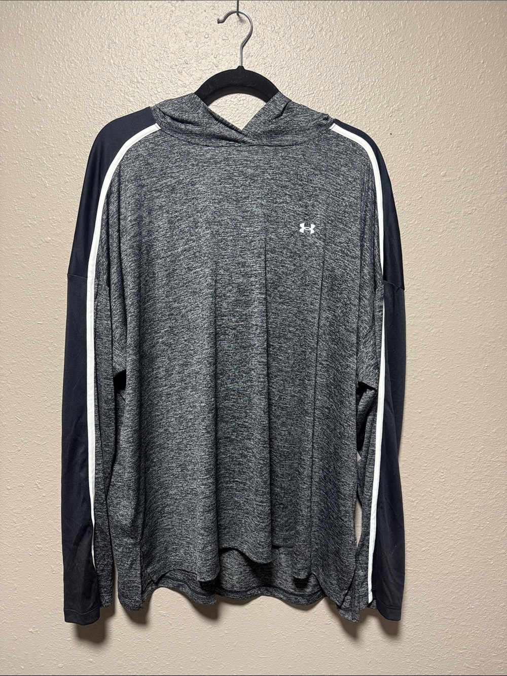 Under Armour Hooded Performance Top